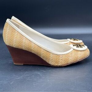 Women’s TORY BURCH Sally Beige Raffia & Leather Wedges Logo Heels Size 7